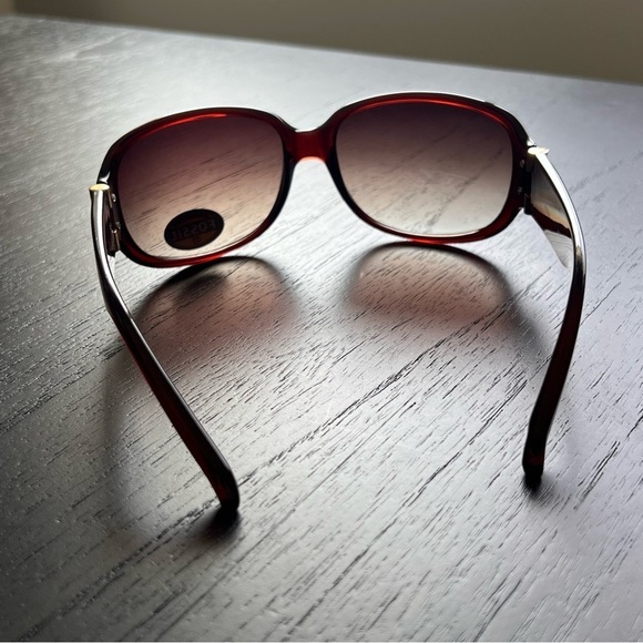 NWT Fossil Brown 62mm Women\'s Oversized Sunglasses